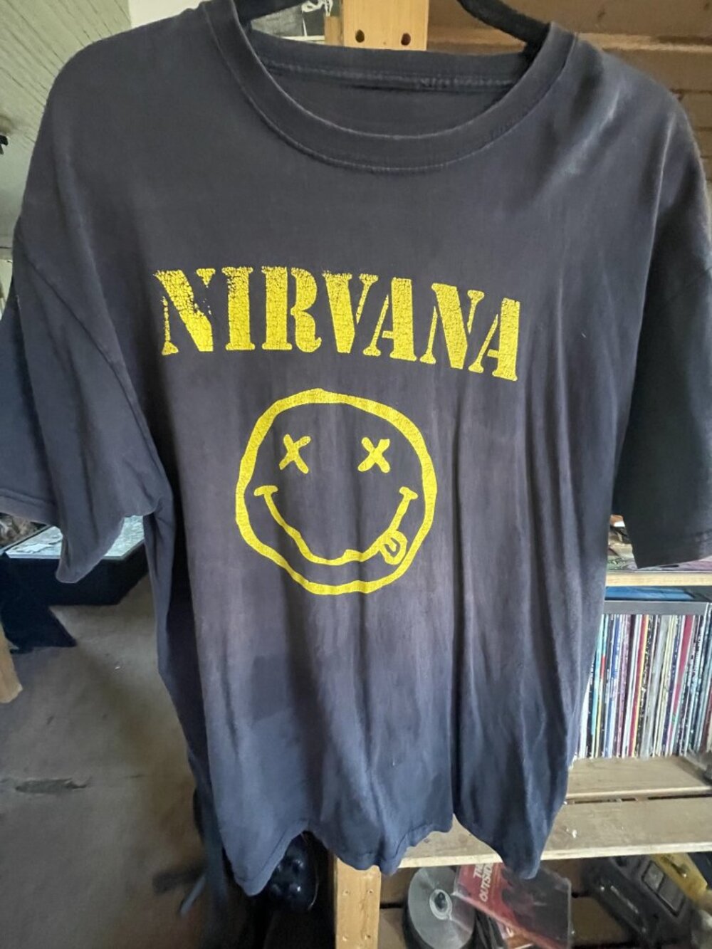 NIRVANA VINTAGE BLACK MAN TSHIRT SIZE L